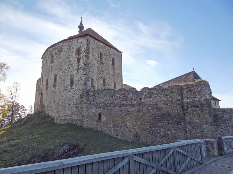 Hrad Točník — fotka 1