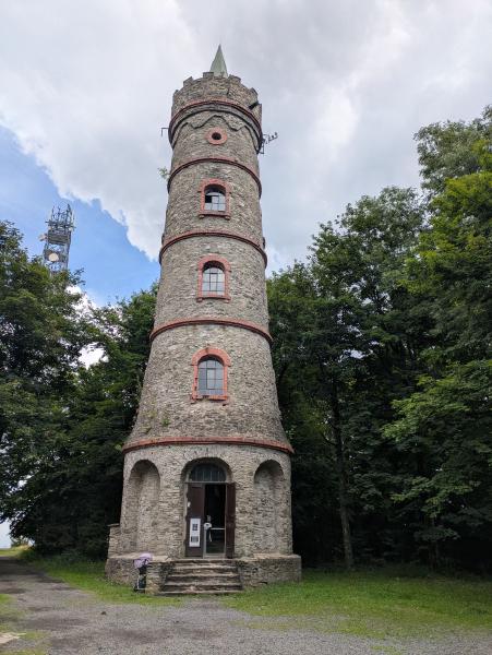 Hrad Tolštejn a rozhledna Jedlová