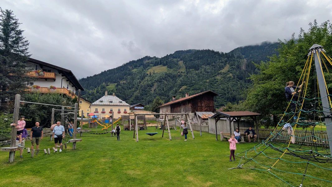 Dorfgastein hřiště — fotka 2