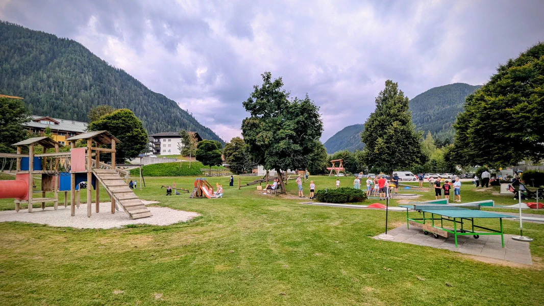 Flachau minigolf — fotka 1