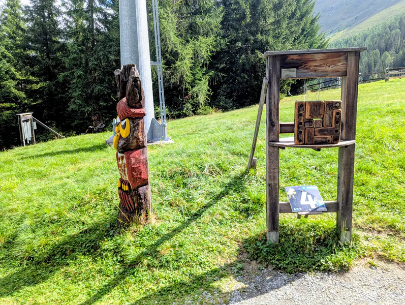 Hřiště a cesta s hádankou Fendels-Sattelklause — fotka 3
